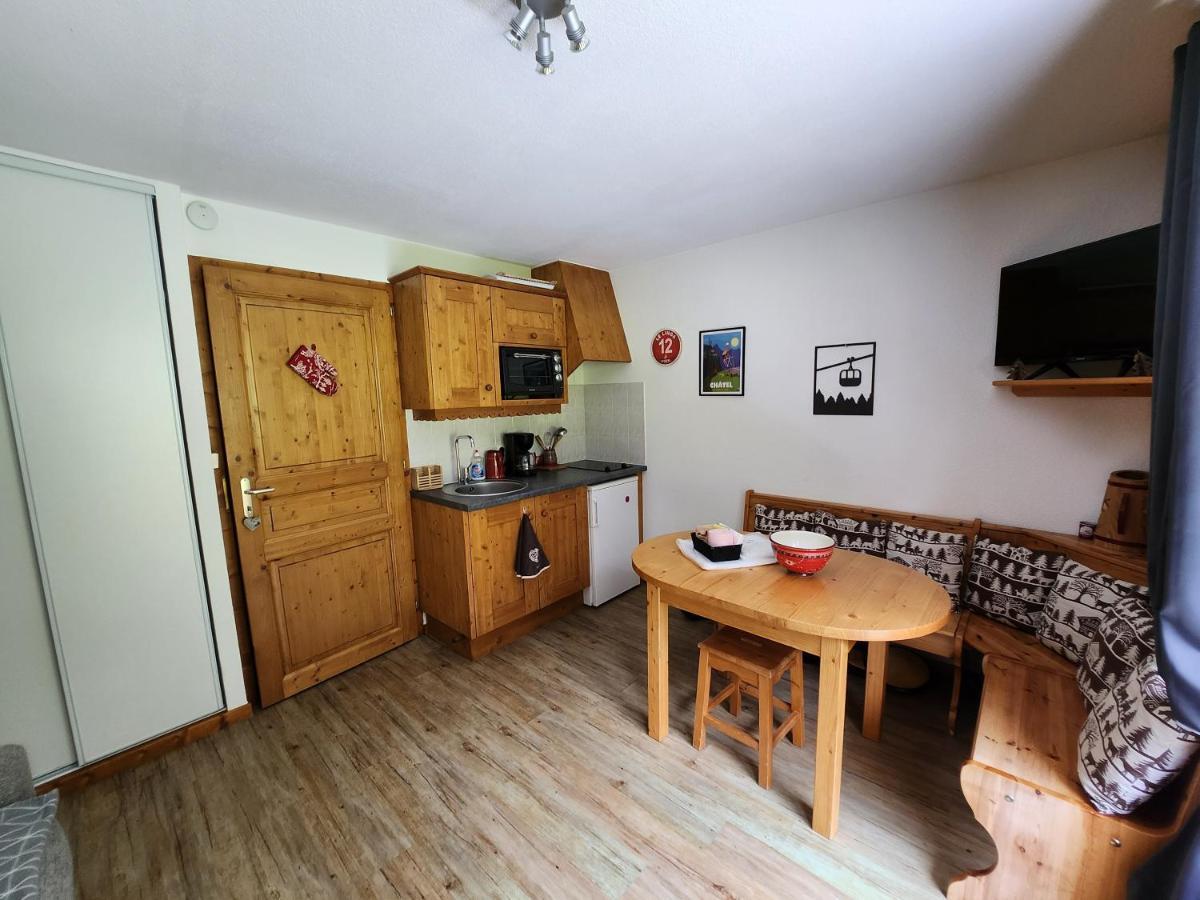 Cocon A Chatel Exterior photo