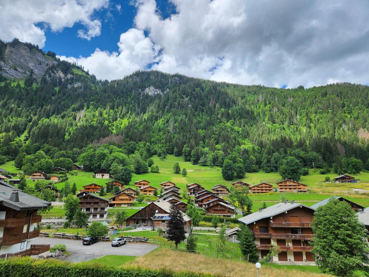 Cocon A Chatel Exterior photo